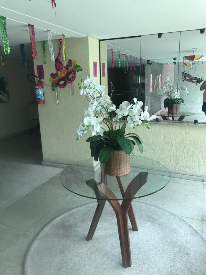 Golden Shopping Flat *
